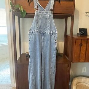 Listicle Classic Blue Denim